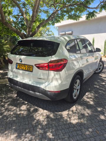מודעת רכב ב מ וו X1 1