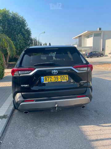 טויוטה RAV4