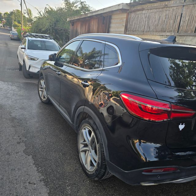 אם ג'י EHS PHEV