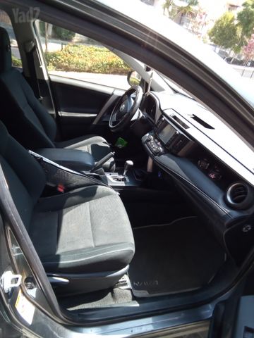 טויוטה RAV4