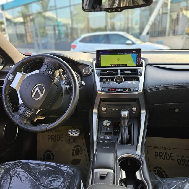 לקסוס NX