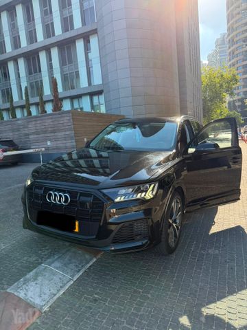 אאודי Q7