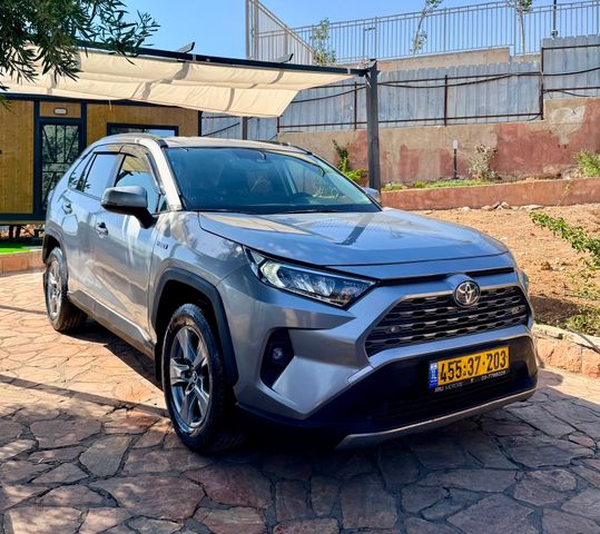 מודעת רכב טויוטה RAV4