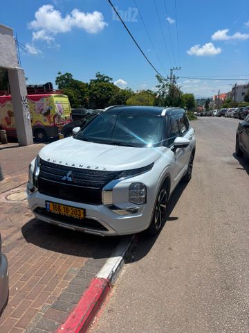 מיצובישי אאוטלנדר