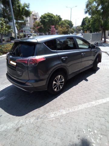 מודעת רכב טויוטה RAV4