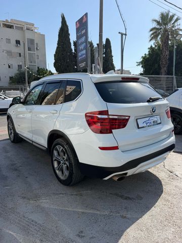 ב מ וו X3