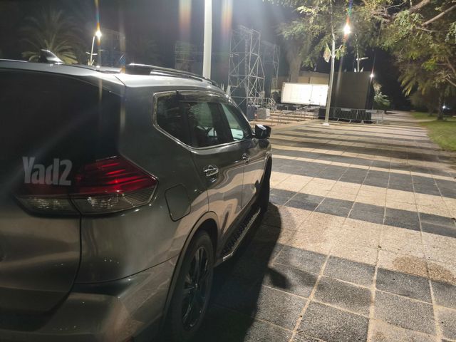 ניסאן אקס טרייל