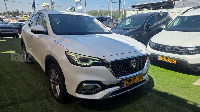 מודעת רכב אם ג'י EHS PHEV