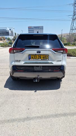 טויוטה RAV4