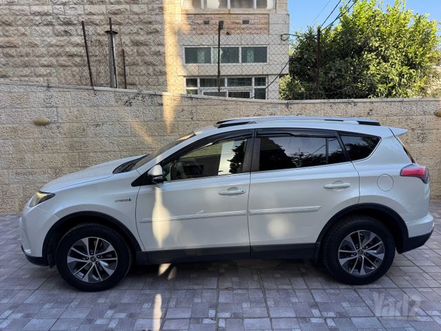 טויוטה RAV4
