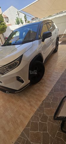 טויוטה RAV4