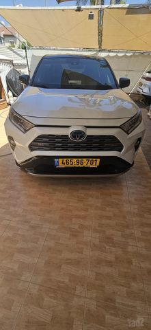 מודעת רכב טויוטה RAV4