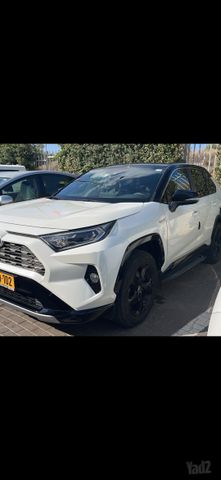 מודעת רכב טויוטה RAV4