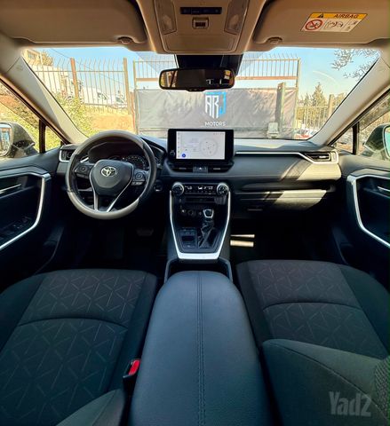 טויוטה RAV4