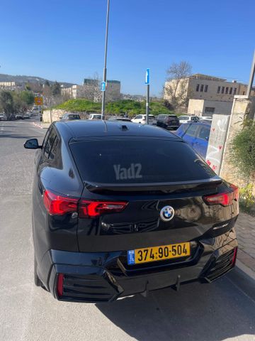 ב מ וו X2