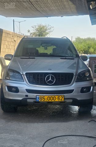 מודעת רכב מרצדס-בנץ ML