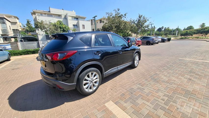 מודעת רכב מאזדה CX-5