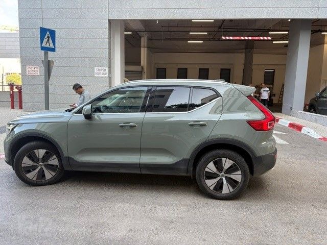 וולוו XC40