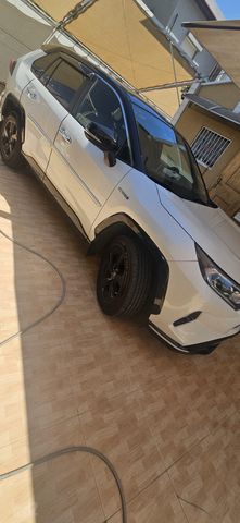 טויוטה RAV4