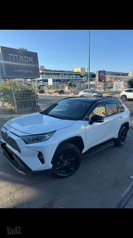 מודעת רכב טויוטה RAV4