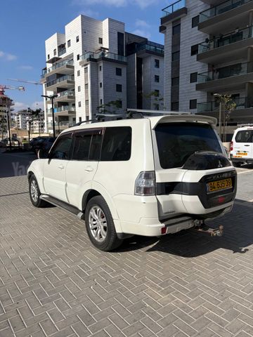 מיצובישי פג'רו