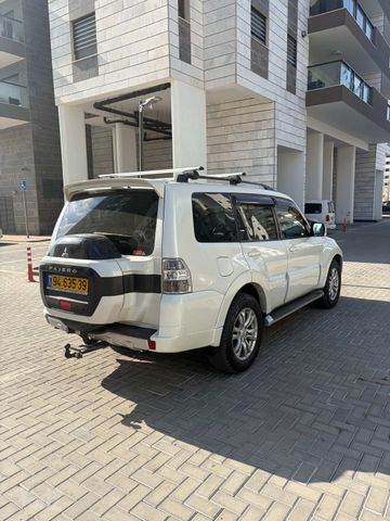 מיצובישי פג'רו