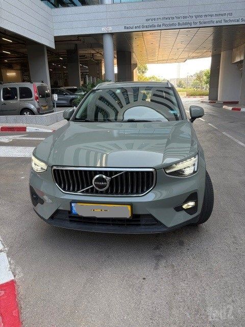 מודעת רכב וולוו XC40