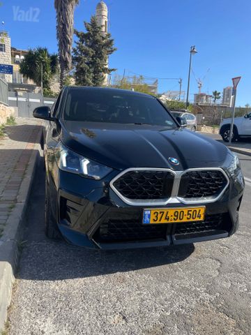 ב מ וו X2