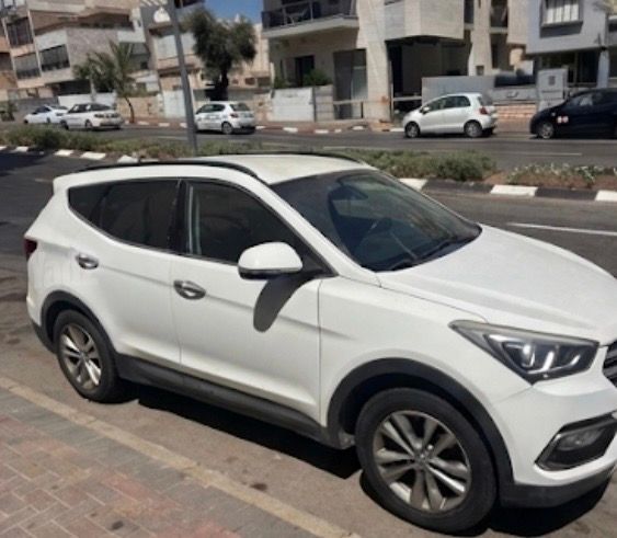 יונדאי סנטה פה