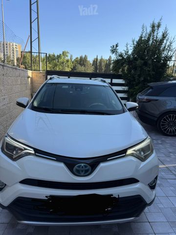 טויוטה RAV4