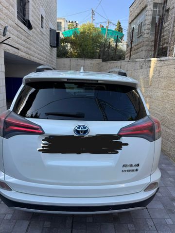 טויוטה RAV4