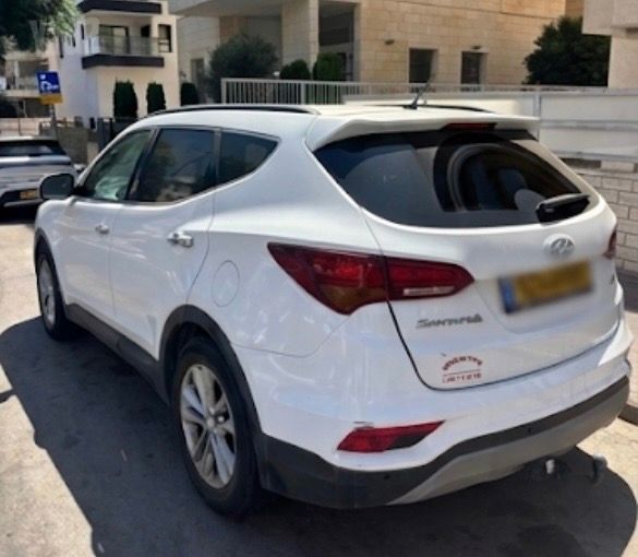 מודעת רכב יונדאי סנטה פה