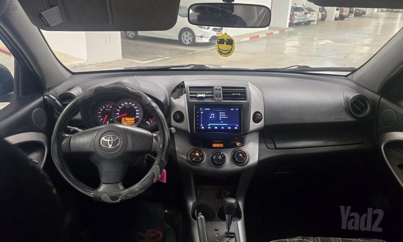 טויוטה RAV4
