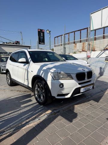 ב מ וו X3