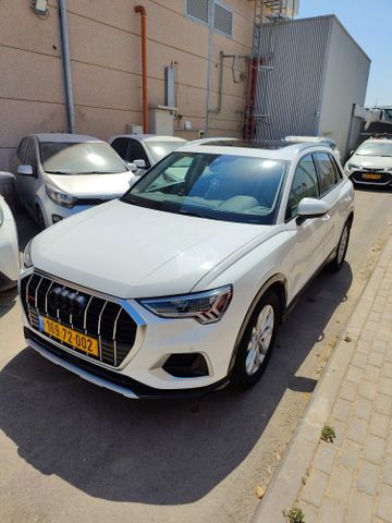 אאודי Q3
