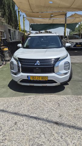 מודעת רכב מיצובישי אאוטלנדר