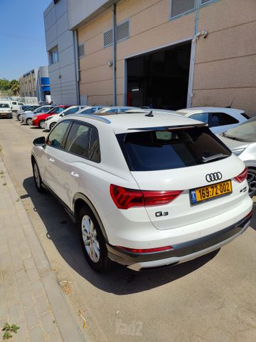 אאודי Q3