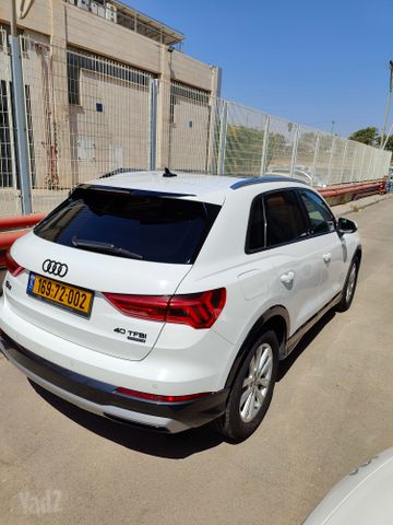 אאודי Q3