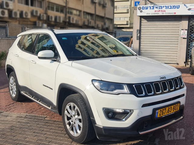 מודעת רכב ג'יפ קומפאס