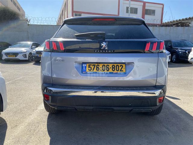 פיג'ו 3008