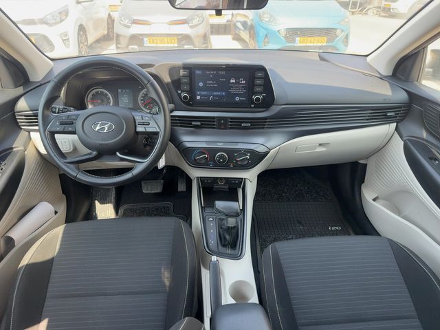 יונדאי i20