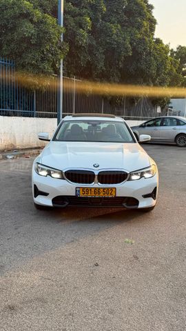 מודעת רכב ב מ וו סדרה 3