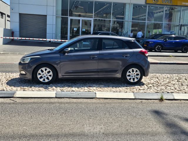 יונדאי i20