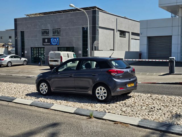 יונדאי i20