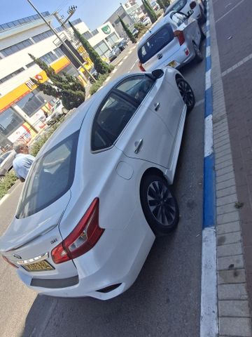 ניסאן סנטרה