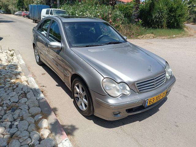 מודעת רכב מרצדס-בנץ C-class