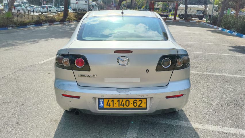 מאזדה 3