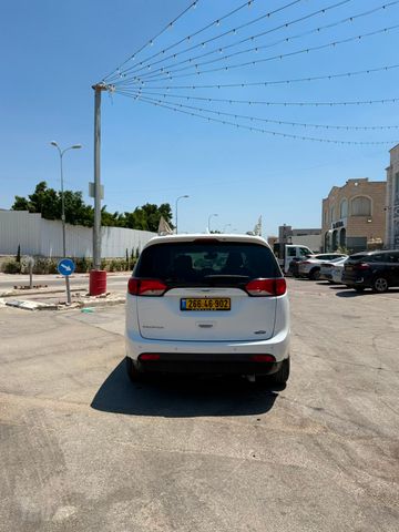קרייזלר פסיפיקה