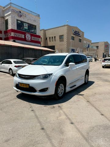 מודעת רכב קרייזלר פסיפיקה
