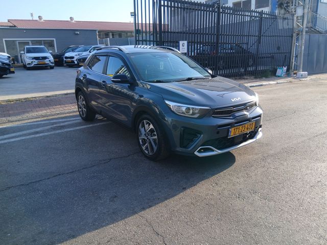 קיה סטוניק